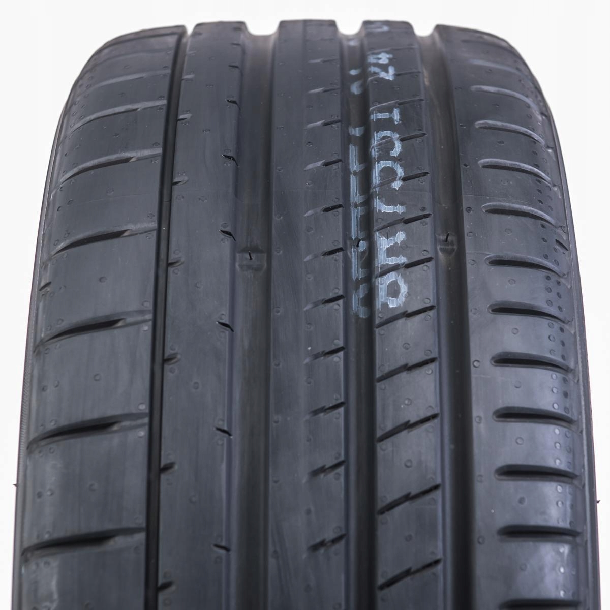 245/45R18 opona YOKOHAMA Advan Sport V107E XL RPB 100Y